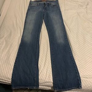 James cured jeans